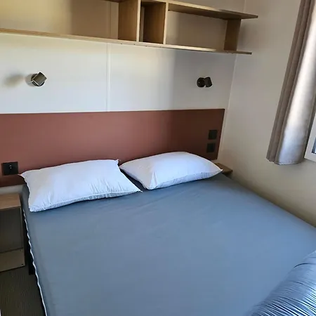 Mobilhome 6 Personnes La Falaise *